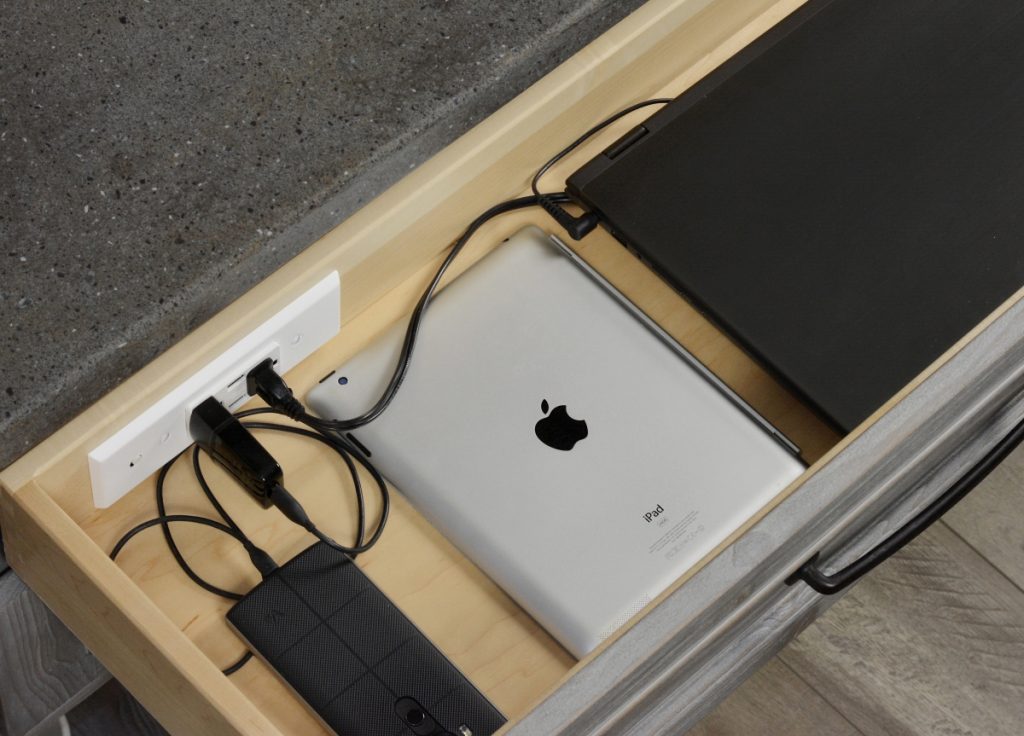 DuraSupreme docking drawer for charghing laptops and mobile devices